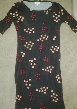 3 for $10 (on all items $10 or less in closet) Lularoe Julia Dress. XS.